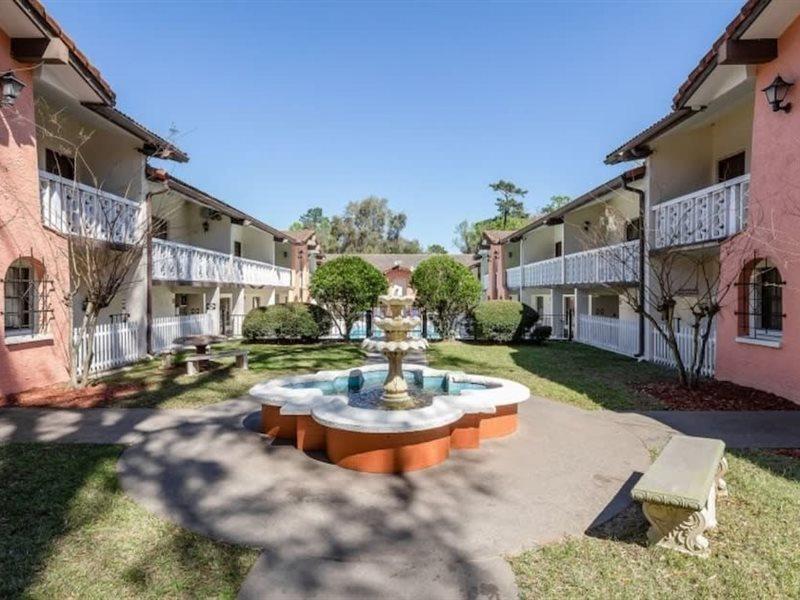 Motel 6 Tallahassee, Fl North Monroe Экстерьер фото