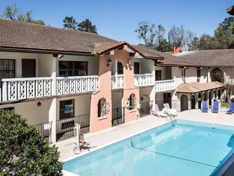 Motel 6 Tallahassee, Fl North Monroe Экстерьер фото